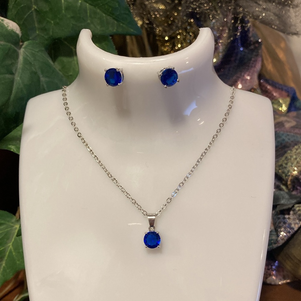 NWOT - New EFFY Silver Tone Necklace, Sapphire Blue Pendant & Matching Earrings